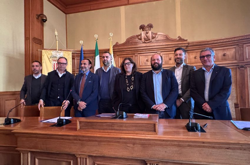  Costituito il Tavolo Permanente Interconfederale per il settore Industria  Confindustria Lecce e CGIL, CISL e UIL Lecce presso la Provincia